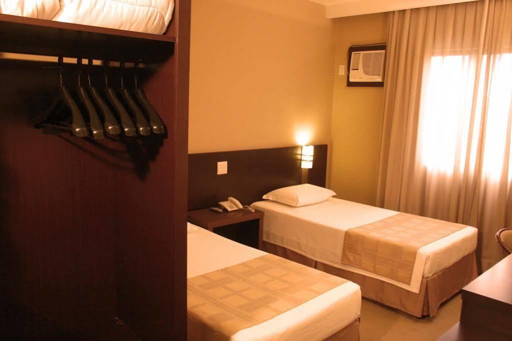 Hotel Campo Largo Comfort Ngoại thất bức ảnh